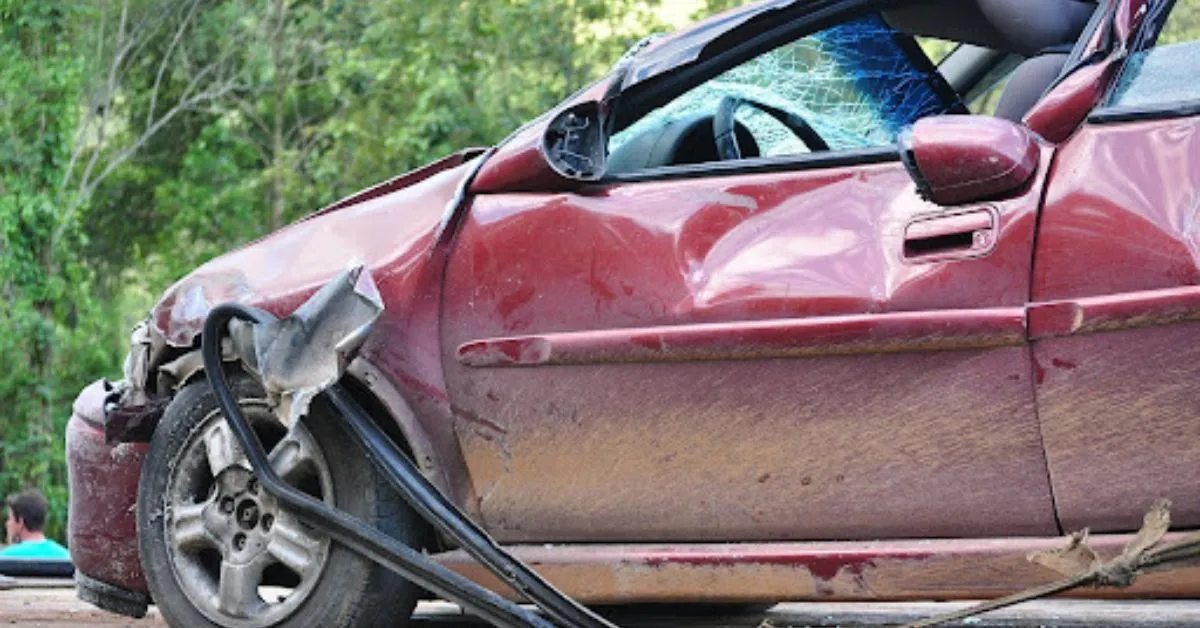 Surviving a Car Crash Ways a Lawyer Can Help You