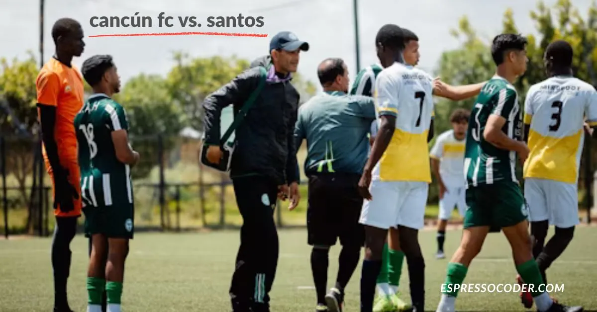 Santos Laguna team huddle before Liga MX fixture, players in green and white kits.